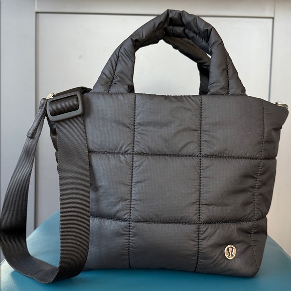 lululemon athletica Black Nylon Quilted Grid Mini 5L Crossbody/Handle Tote Bag - Picture 2 of 15